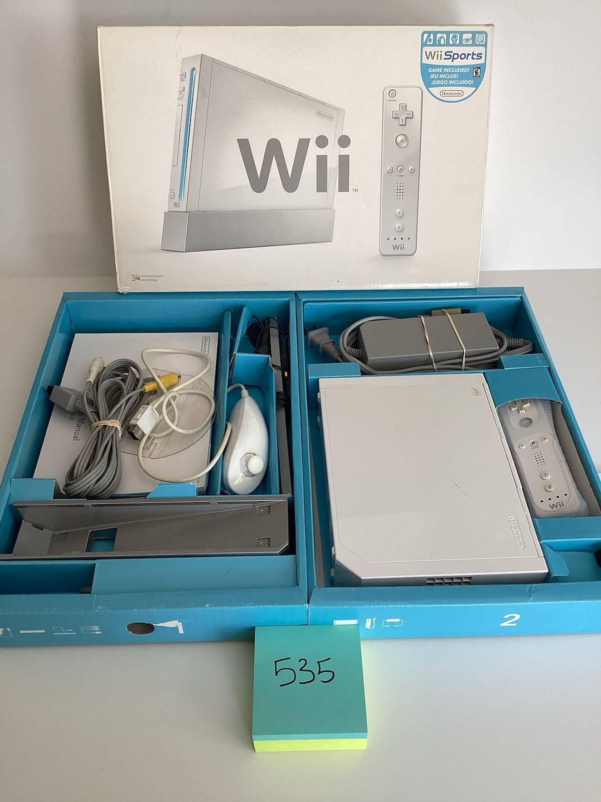 BOXED Nintendo Wii Video Game System RVL-001 Console Bundle Retro CIB Complete