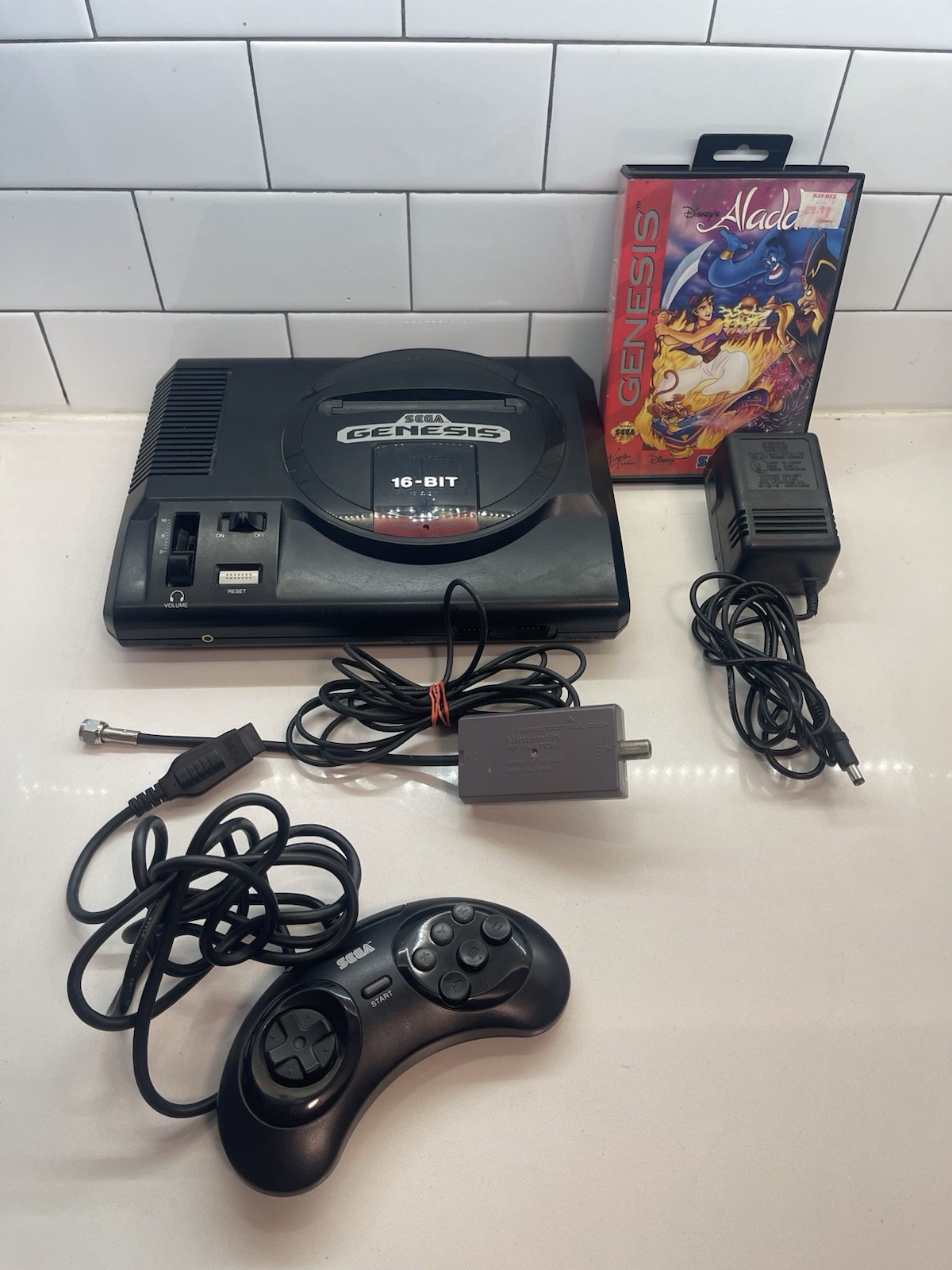 Sega Genesis Model 1 MK-1601 Console System Bundle Tested with Aladin game