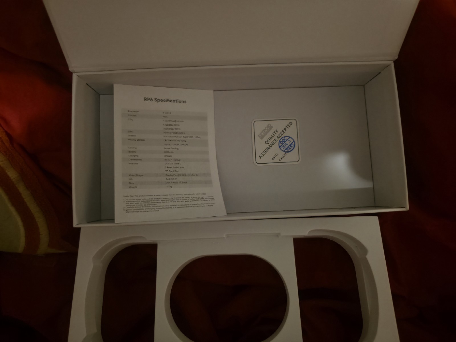 Retroid Pocket 6 8GB Silver (With Acessories Plus 1TB Micro Sd Card)