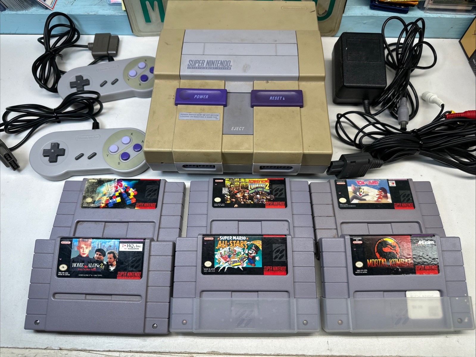 Super Nintendo SNES SNS-001 Console Bundle OEM 2 Controllers Mortal Donkey READ