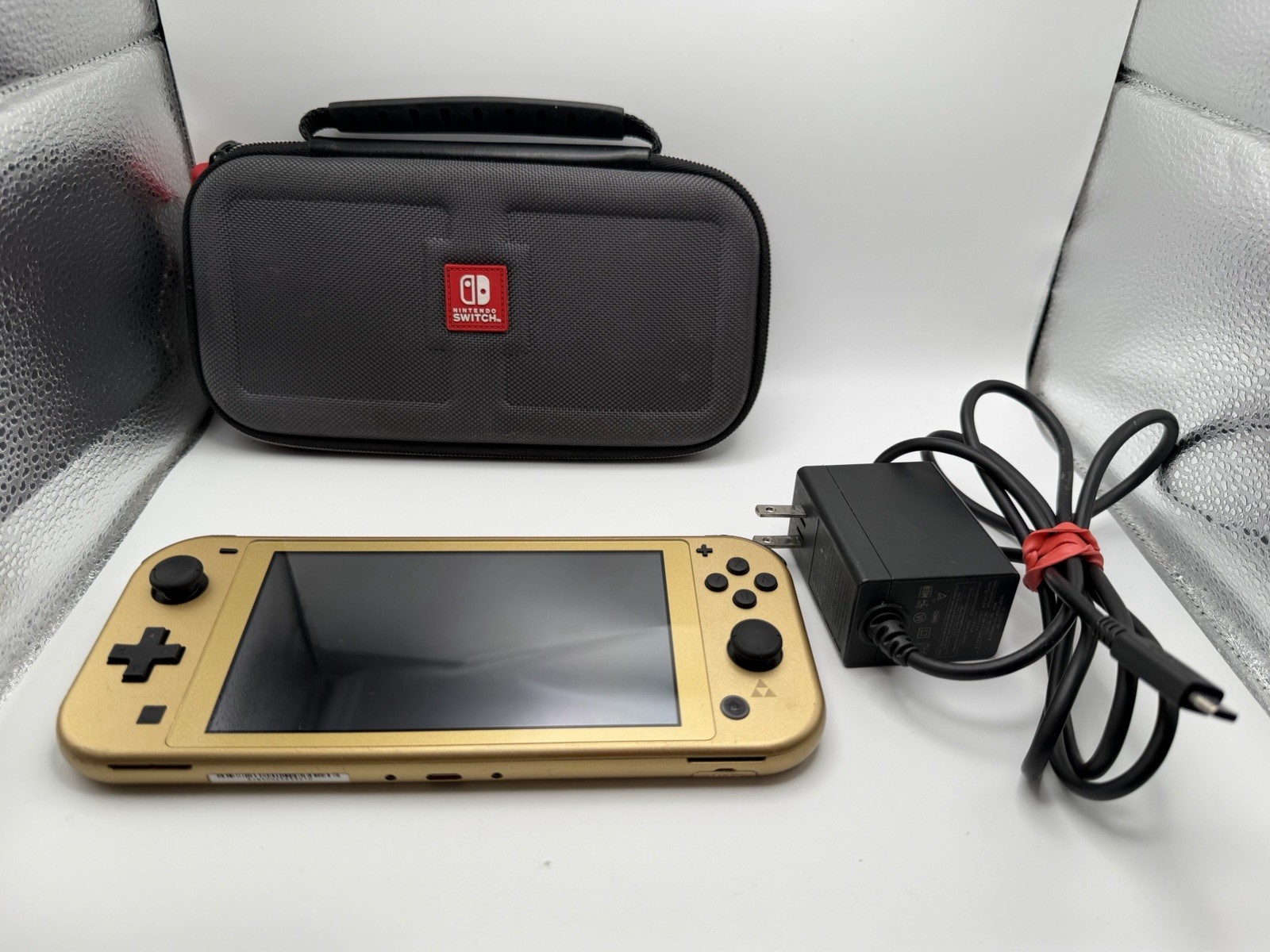 Nintendo Switch Lite Legend of Zelda Hyrule Edition HDH-001 /w Charger & Case