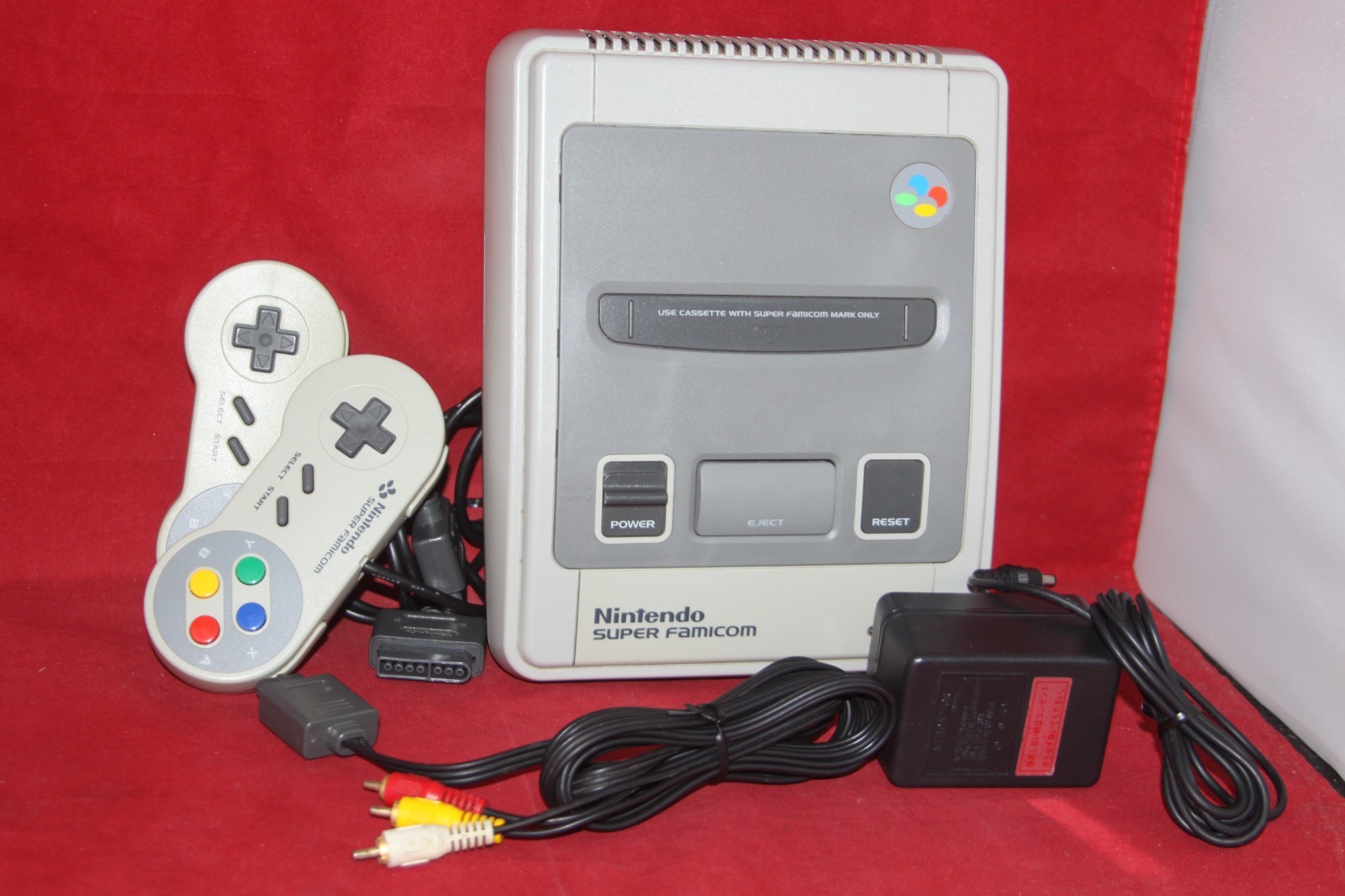 Nintendo Super Famicom Console, Japan (HVC-002)